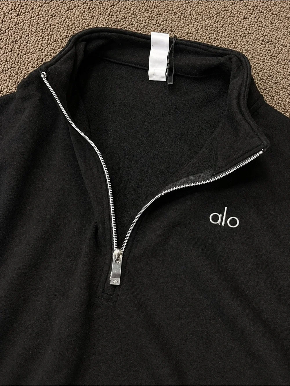 Alo Quarter Zip 'Black'